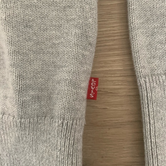 V neck sweater by Levi’s - Picture 4 of 4